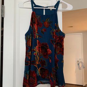 Turquoise size M tank top with velvet floral pattern